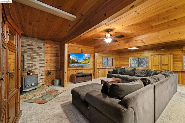 17851 Robin Rd, Twain Harte, CA 95383
