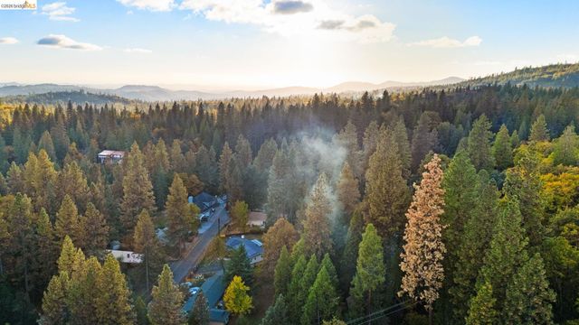 17851 Robin Rd, Twain Harte, CA 95383
