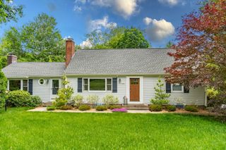 256 Mapleshade Ave, East Longmeadow, MA 01028