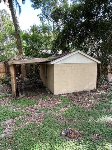 2899 E CROOKED LAKE DRIVE, Eustis, FL 32726