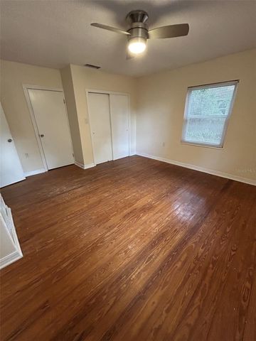 2899 E CROOKED LAKE DRIVE, Eustis, FL 32726