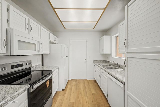 352 W Carmen Street, Tempe, AZ 85283