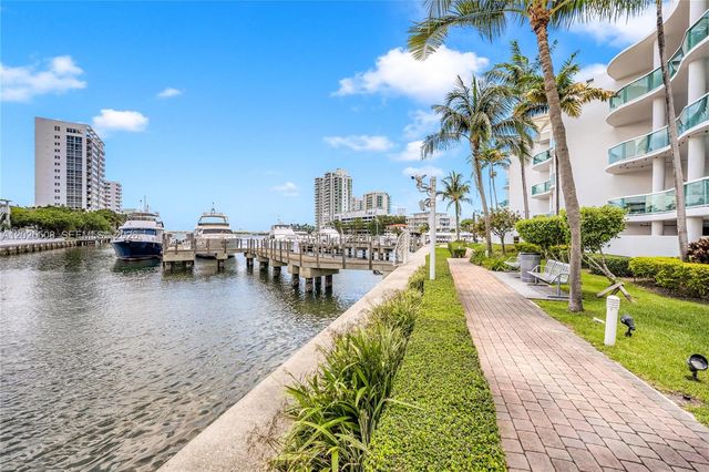7900 Harbor Island Dr PH14, North Bay Village, FL 33141