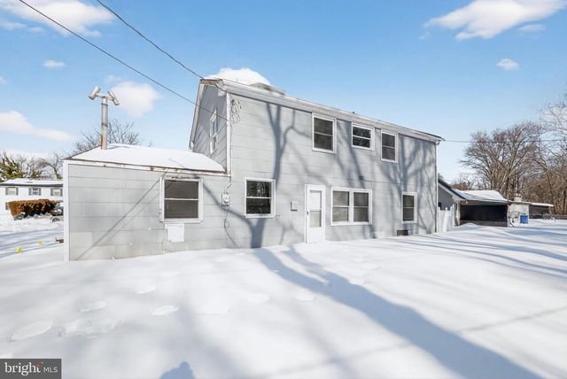 17 BONNIE LN, Willingboro, NJ 08046