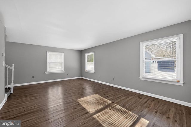 17 BONNIE LN, Willingboro, NJ 08046