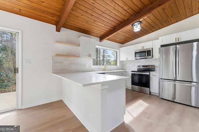 1255 Cedar Park Circle, Stone Mountain, GA 30083