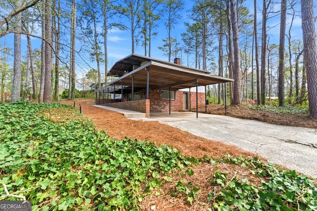 1255 Cedar Park Circle, Stone Mountain, GA 30083