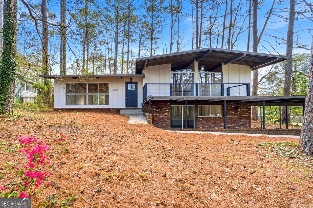 1255 Cedar Park Circle, Stone Mountain, GA 30083