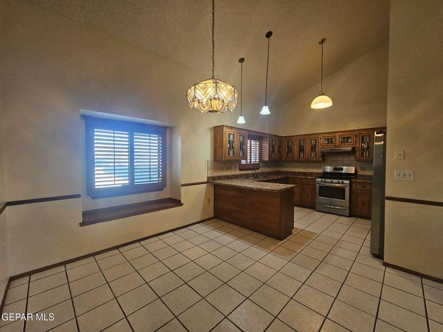 11741 ROGER CHAFFEE Lane, El Paso, TX 79936