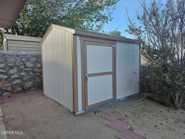 11741 ROGER CHAFFEE Lane, El Paso, TX 79936