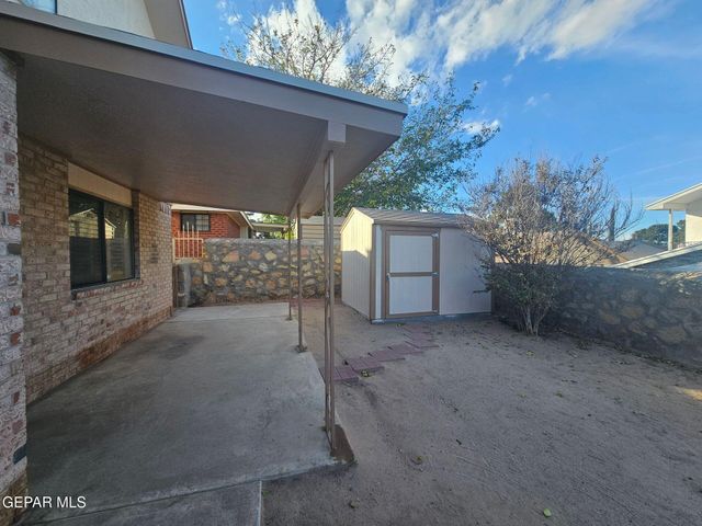 11741 ROGER CHAFFEE Lane, El Paso, TX 79936