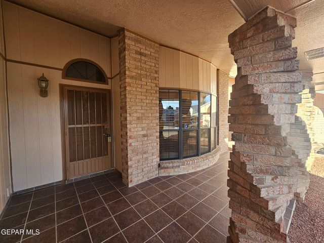 11741 ROGER CHAFFEE Lane, El Paso, TX 79936