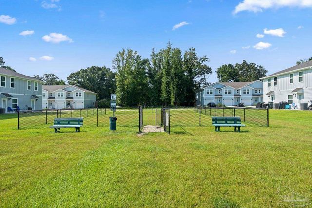 1587 Iroquois Ct, Pensacola, FL 32534