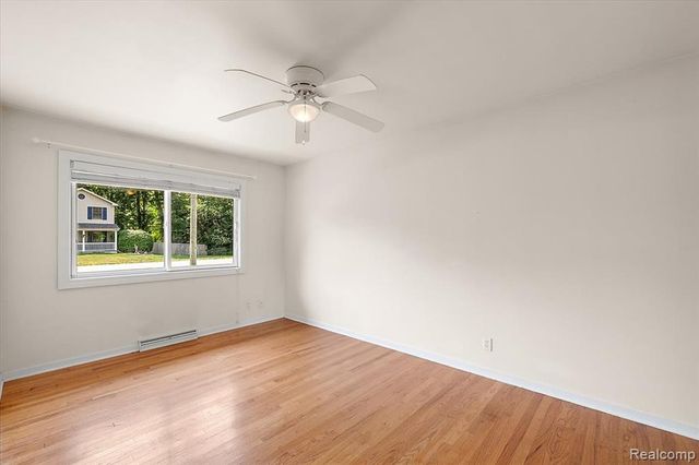 1754 Ruby Avenue, Rochester Hills, MI 48309