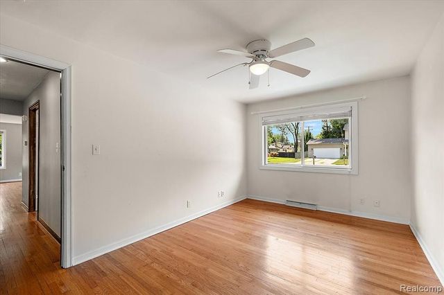 1754 Ruby Avenue, Rochester Hills, MI 48309