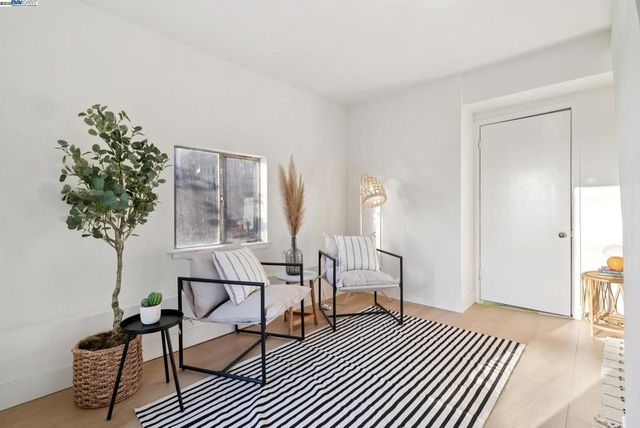 201 201 Amherst Ave, Kensington, CA 94708