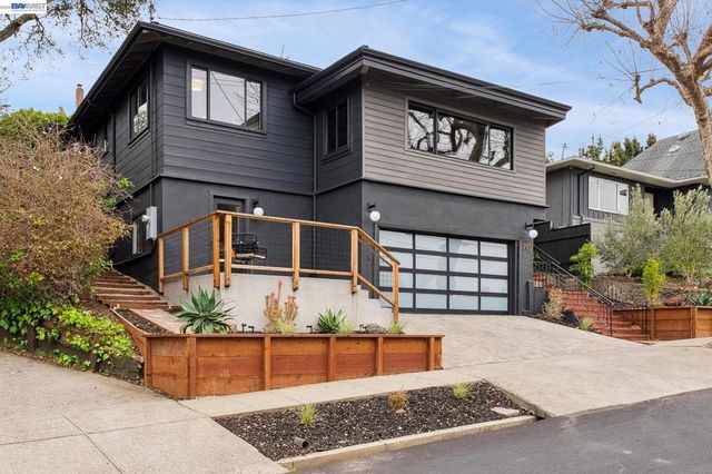 201 201 Amherst Ave, Kensington, CA 94708