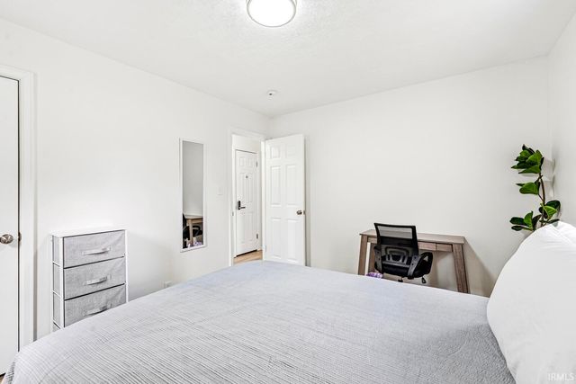 1310 Chalfant Street, South Bend, IN 46617