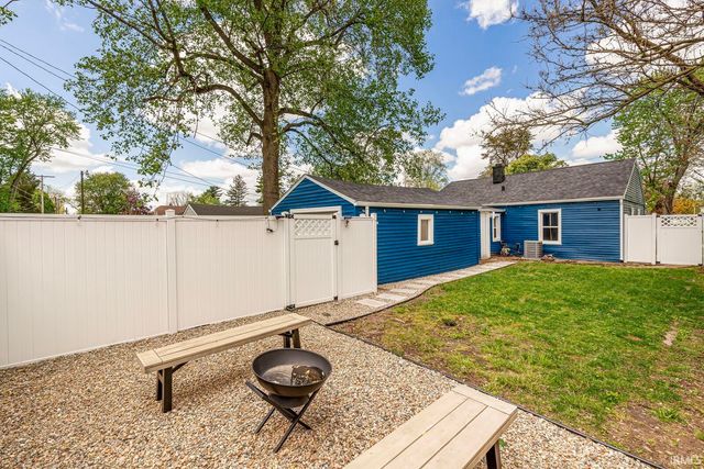 1310 Chalfant Street, South Bend, IN 46617