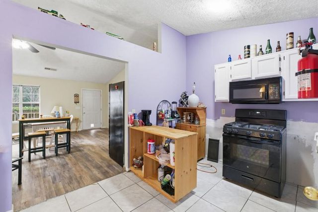 85 SETTLERS MILL Run, Hiram, GA 30141