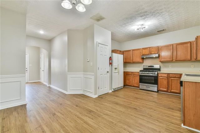 2529 Emma Way, Lawrenceville, GA 30044