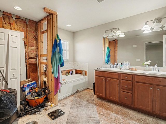 7136 CHATUM LIGHT RUN, Bradenton, FL 34212