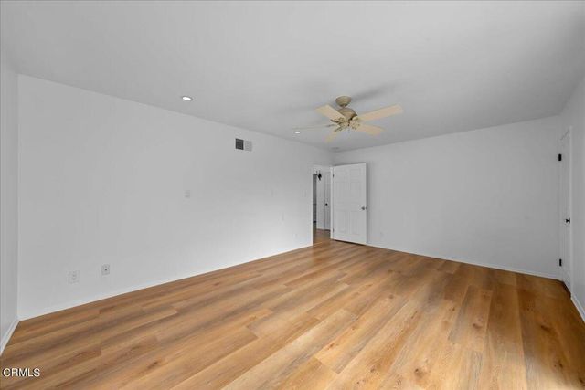 2222 Pier Avenue, Santa Monica, CA 90405