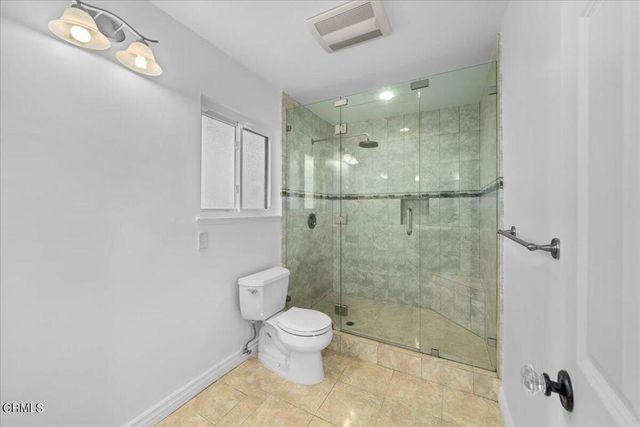 2222 Pier Avenue, Santa Monica, CA 90405