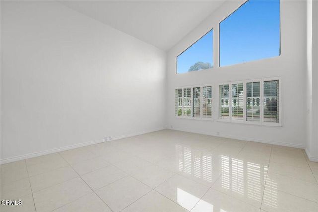 2222 Pier Avenue, Santa Monica, CA 90405
