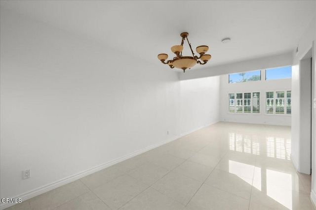 2222 Pier Avenue, Santa Monica, CA 90405