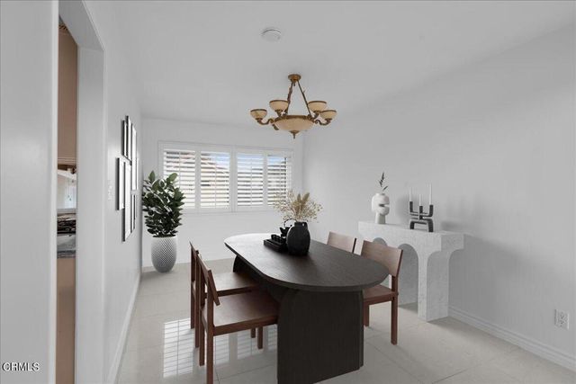 2222 Pier Avenue, Santa Monica, CA 90405