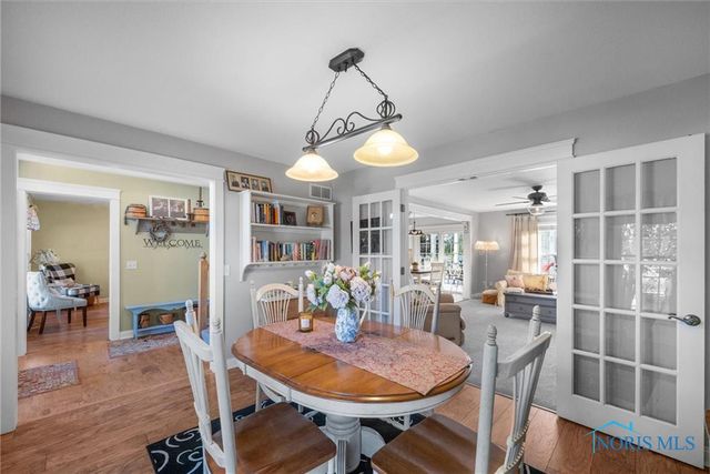 1852 Horseshoe Bend Drive, Perrysburg, OH 43551