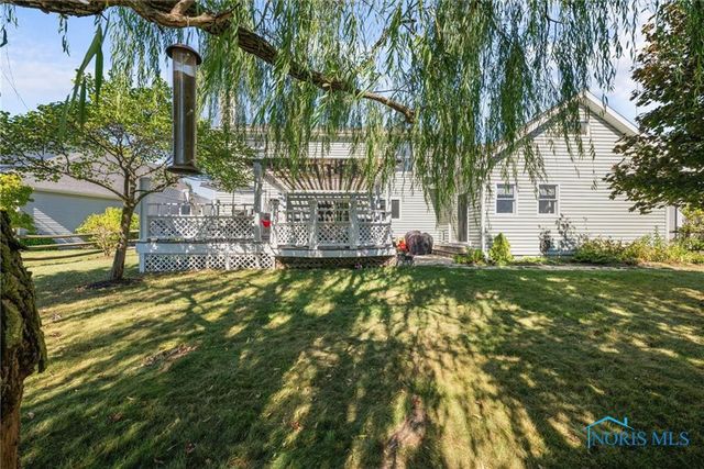 1852 Horseshoe Bend Drive, Perrysburg, OH 43551