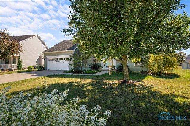 1852 Horseshoe Bend Drive, Perrysburg, OH 43551
