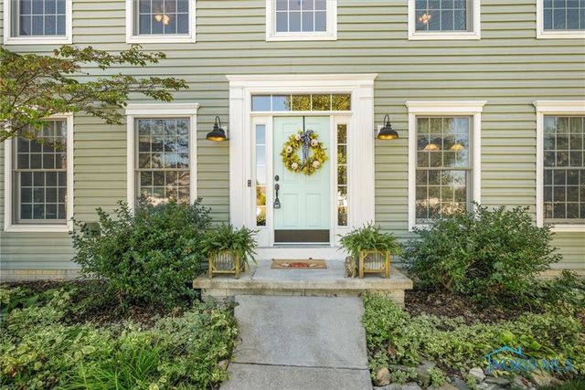 1852 Horseshoe Bend Drive, Perrysburg, OH 43551