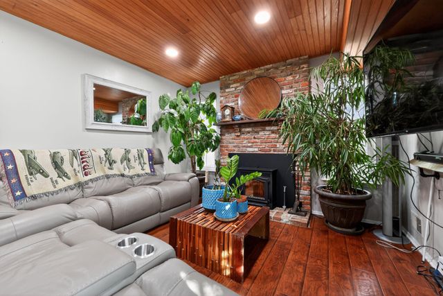 14 HALO AVE, Sewell, NJ 08080