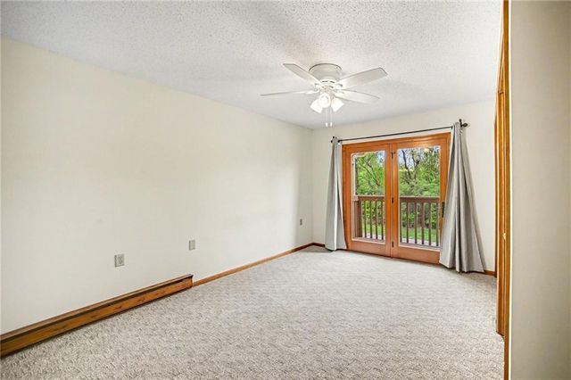 18867 Sunrise Drive, Belton, MO 64012