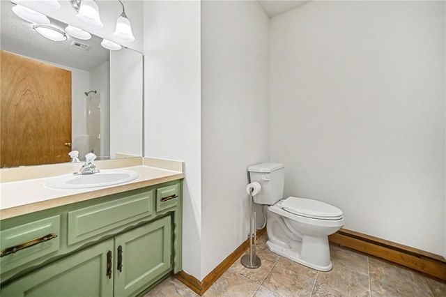 18867 Sunrise Drive, Belton, MO 64012