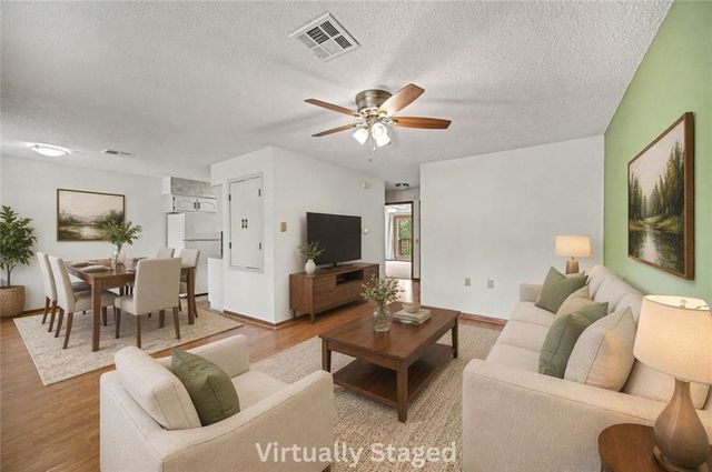 18867 Sunrise Drive, Belton, MO 64012