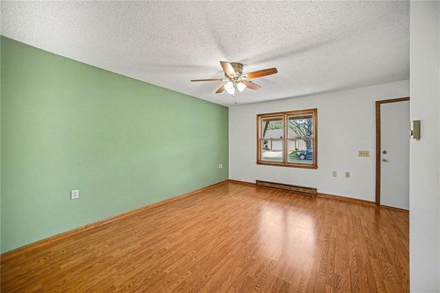 18867 Sunrise Drive, Belton, MO 64012