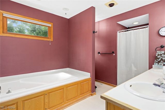 3965 Stonegate Drive, Medina, OH 44256