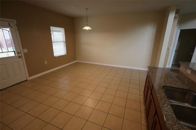 5032 Irvine LN, Del Valle, TX 78617