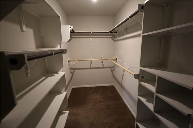 5032 Irvine LN, Del Valle, TX 78617