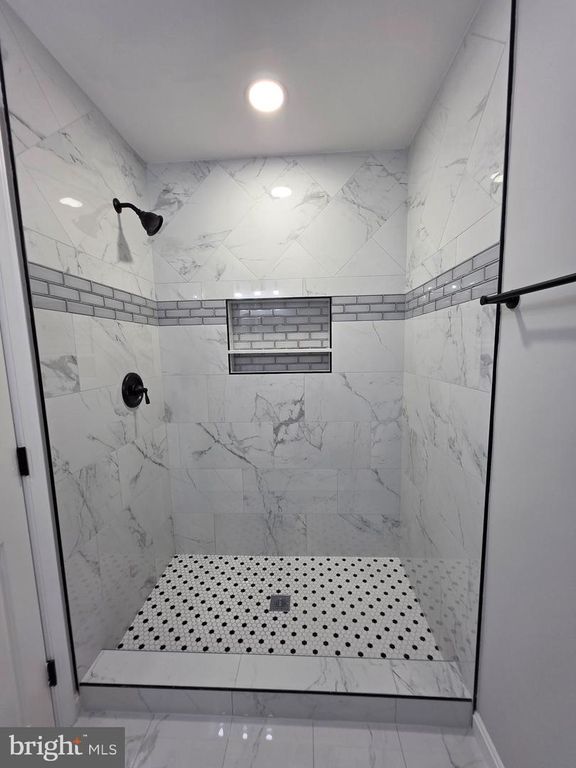 Image 11 of property listing at 23 PARK SQUARE DR, Indian Head, MD 20640