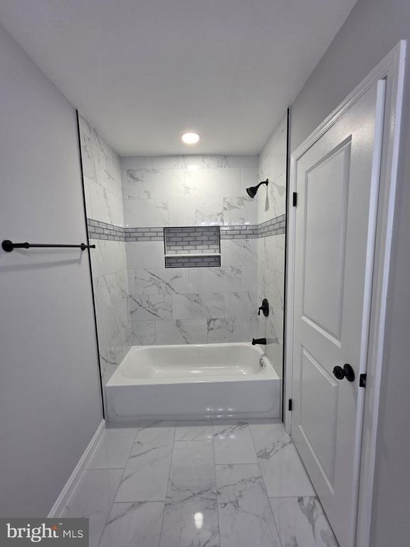 Image 16 of property listing at 23 PARK SQUARE DR, Indian Head, MD 20640