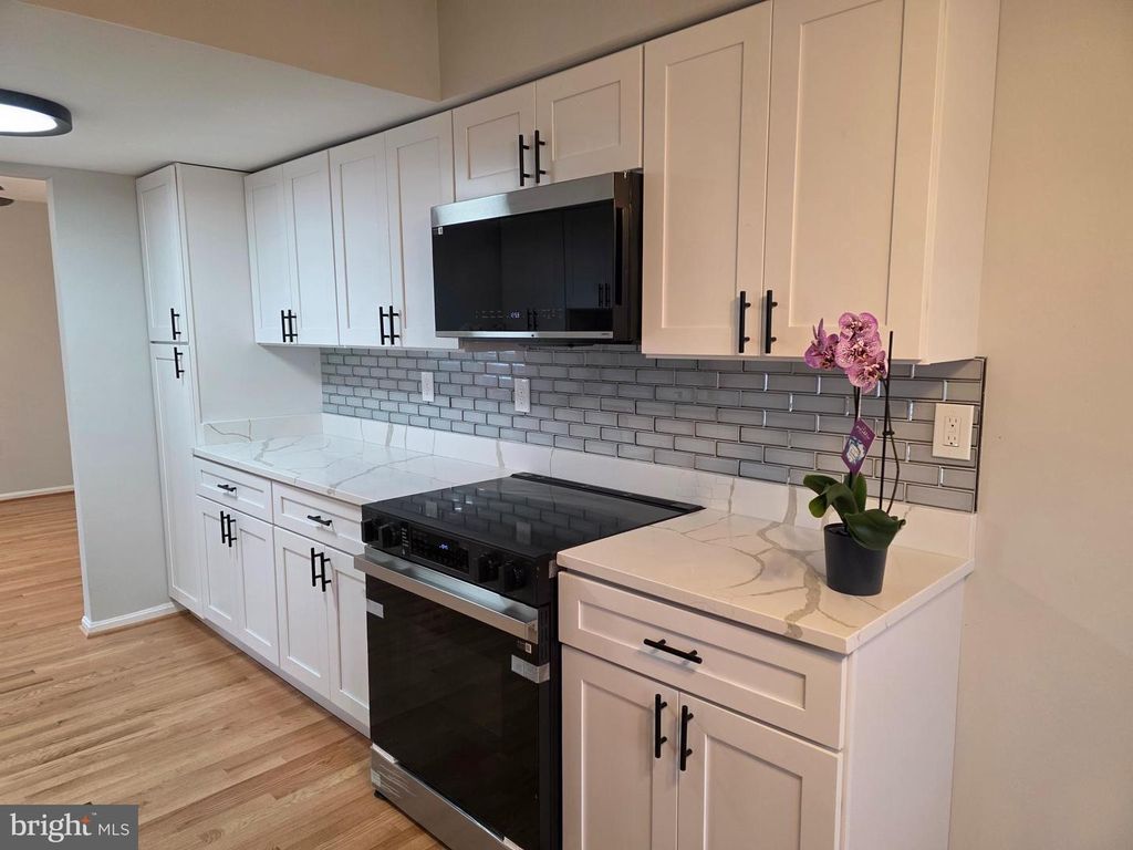 Image 4 of property listing at 23 PARK SQUARE DR, Indian Head, MD 20640