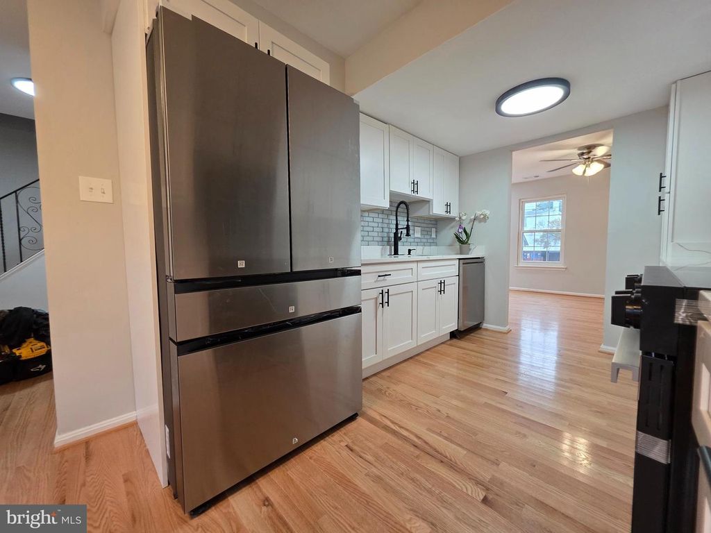 Image 5 of property listing at 23 PARK SQUARE DR, Indian Head, MD 20640