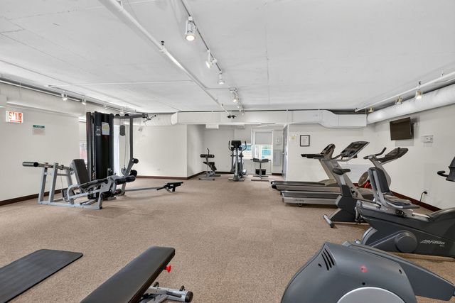 950 W MONROE Street 612, Chicago, IL 60607