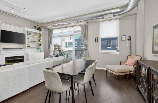 950 W MONROE Street 612, Chicago, IL 60607