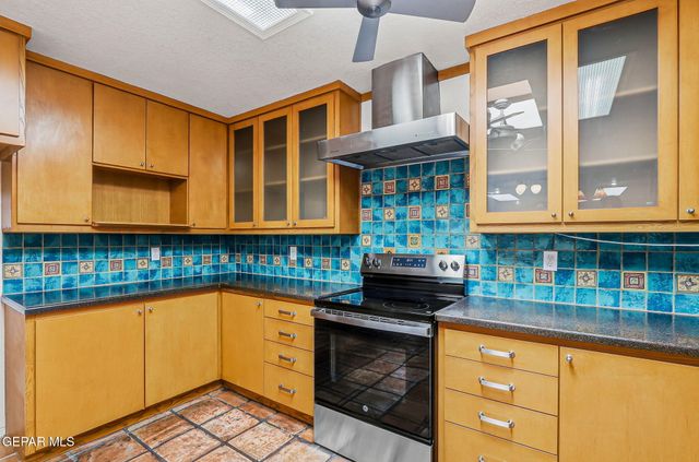 766 ESPADA Drive E, El Paso, TX 79912